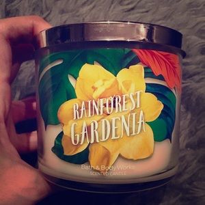 NEW! Bath & Body Works Rainforest Gardenia Candle